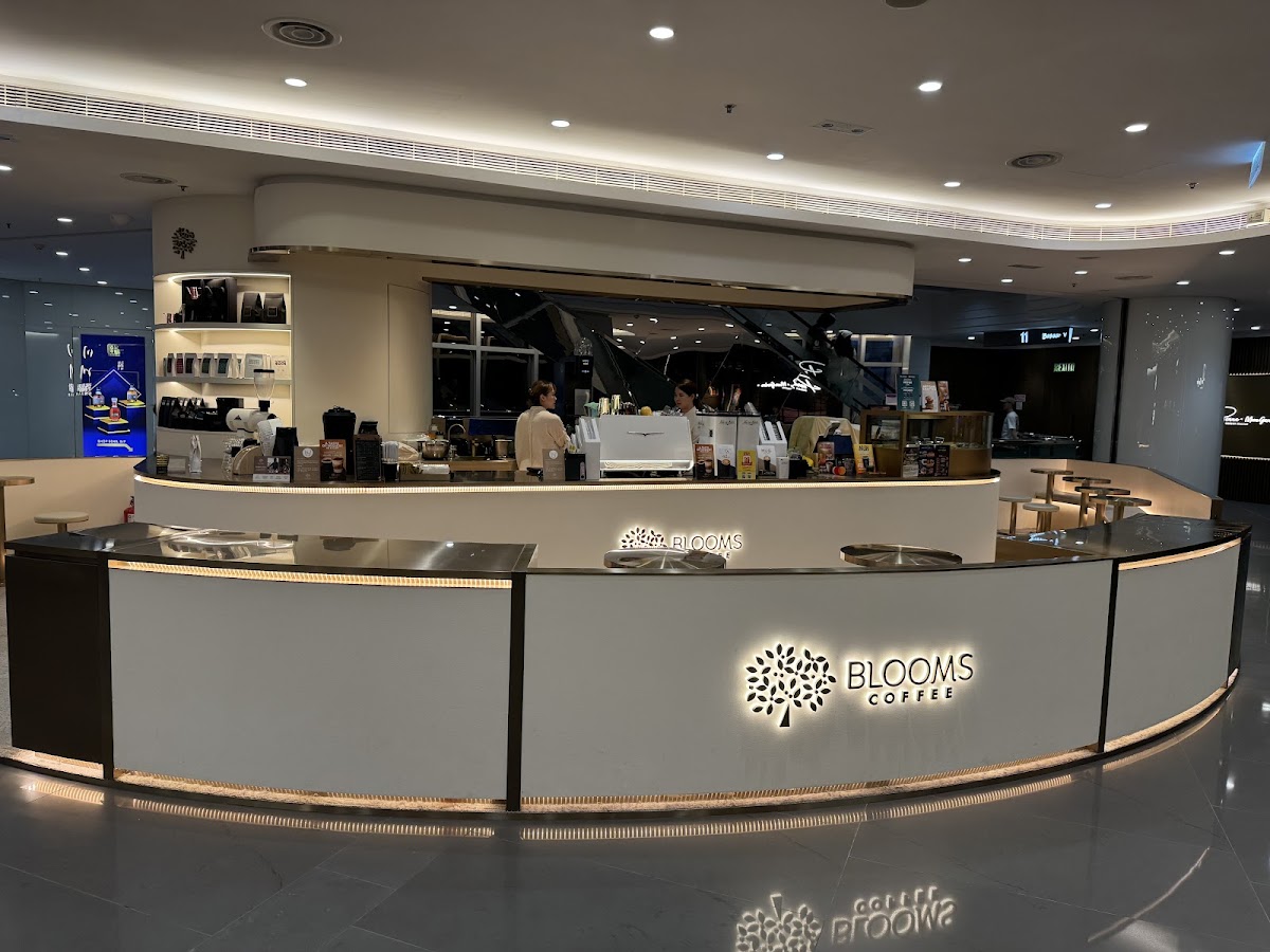 Blooms Coffee in Wan Chai