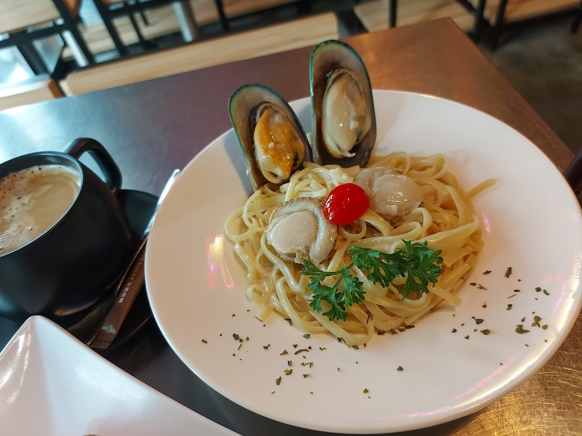 Commune X in Tuen Mun