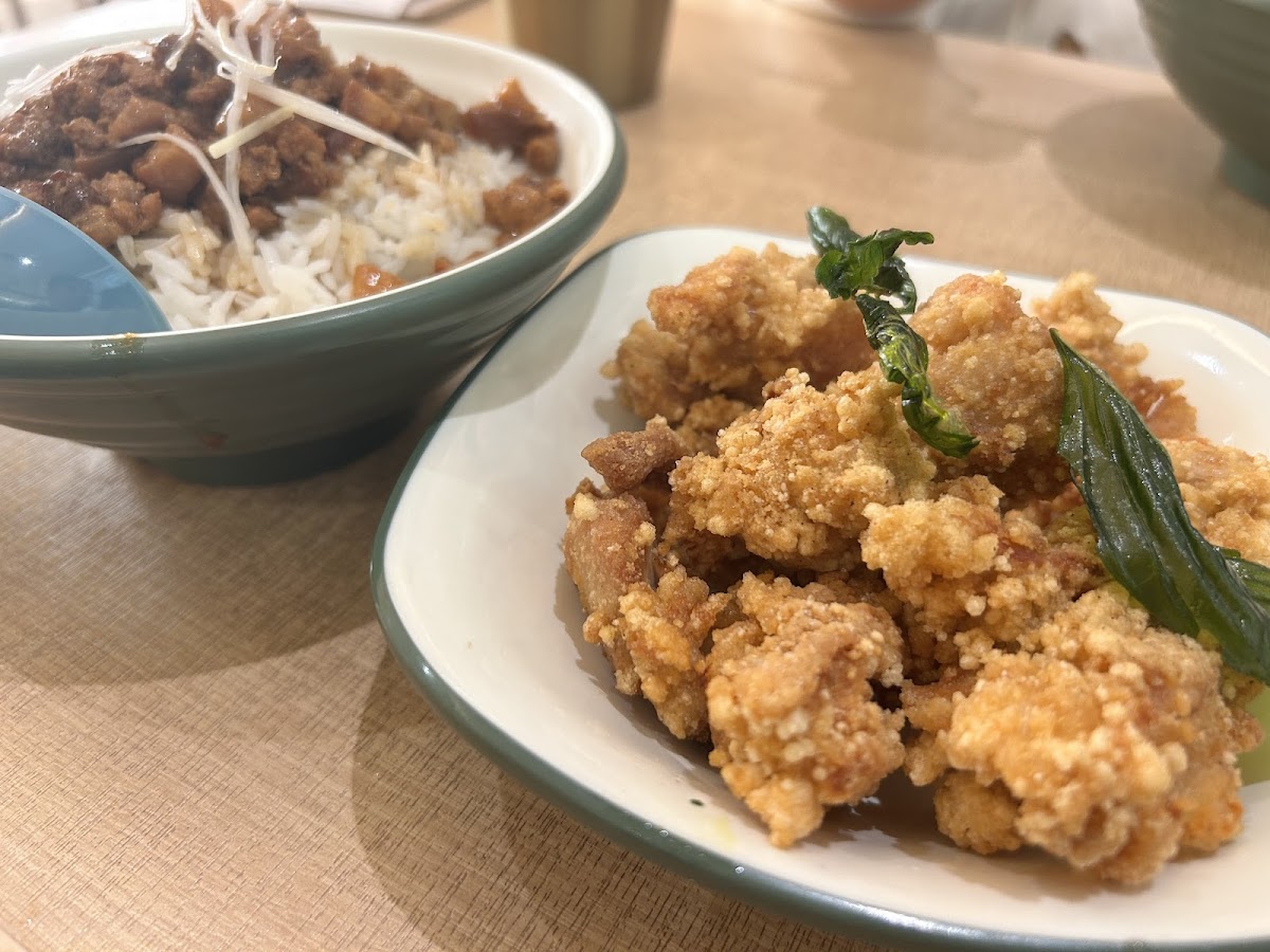 Dab-Pa / Taipei Canteen in Tuen Mun