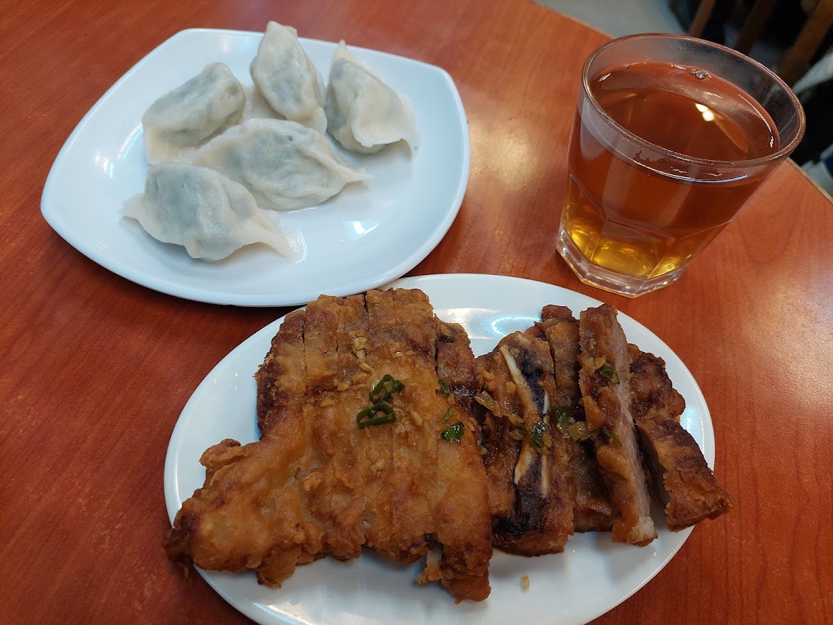 Home Town Dumpling in Wan Chai