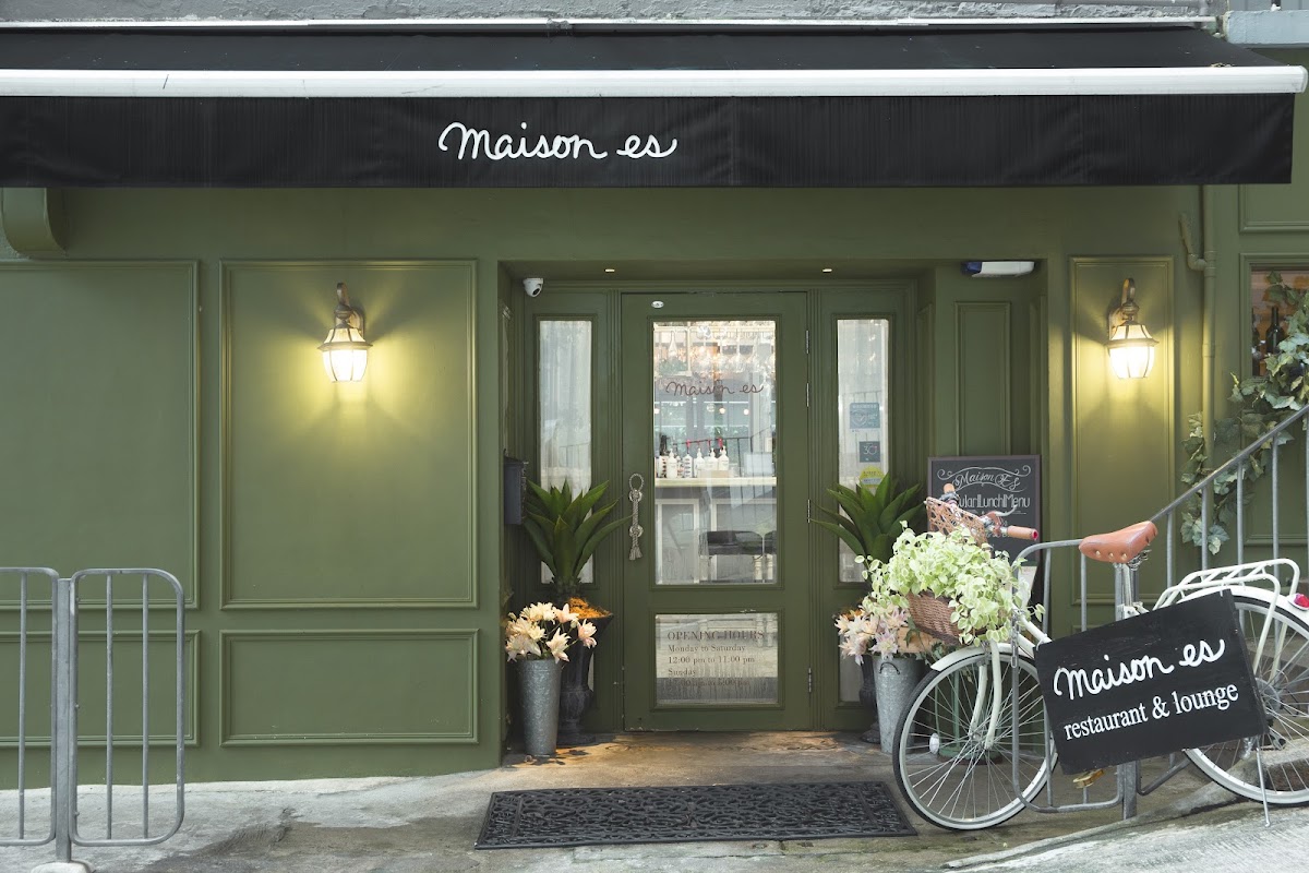 Maison Es in Wan Chai