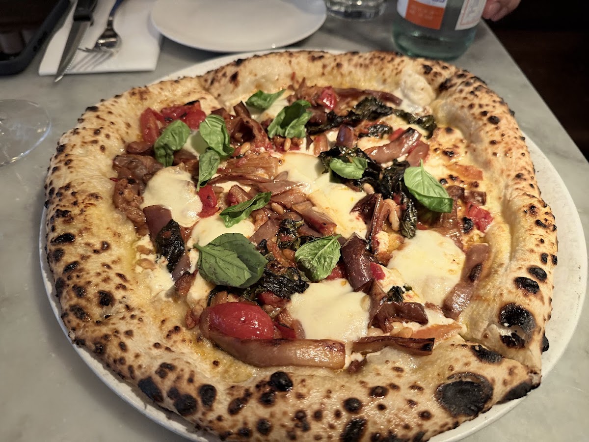 Motorino Pizzeria in Central/Western