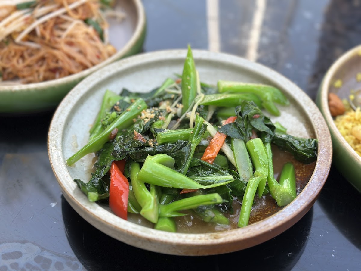 Pho Bay in Islands