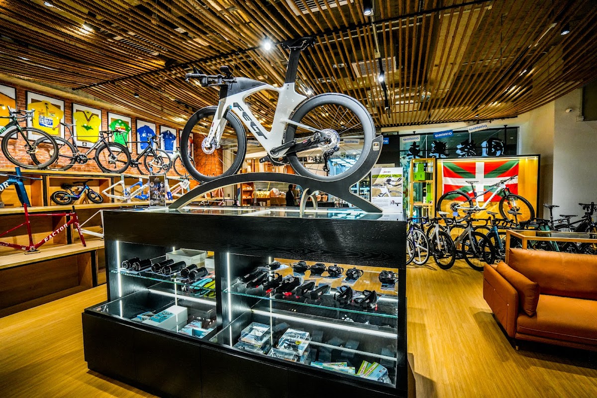 The Wing's Bicycle Company Limited in Tsuen Wan