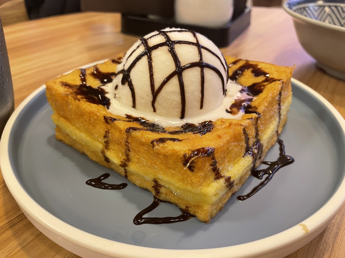 合發茶餐廳 in Mong Kok