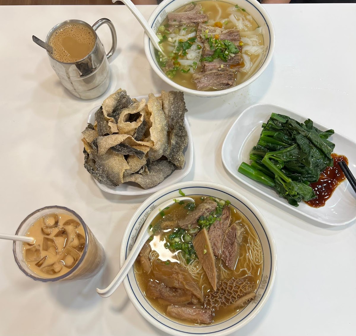 潮興牛雜粉麵荼餐廳 in Sham Shui Po